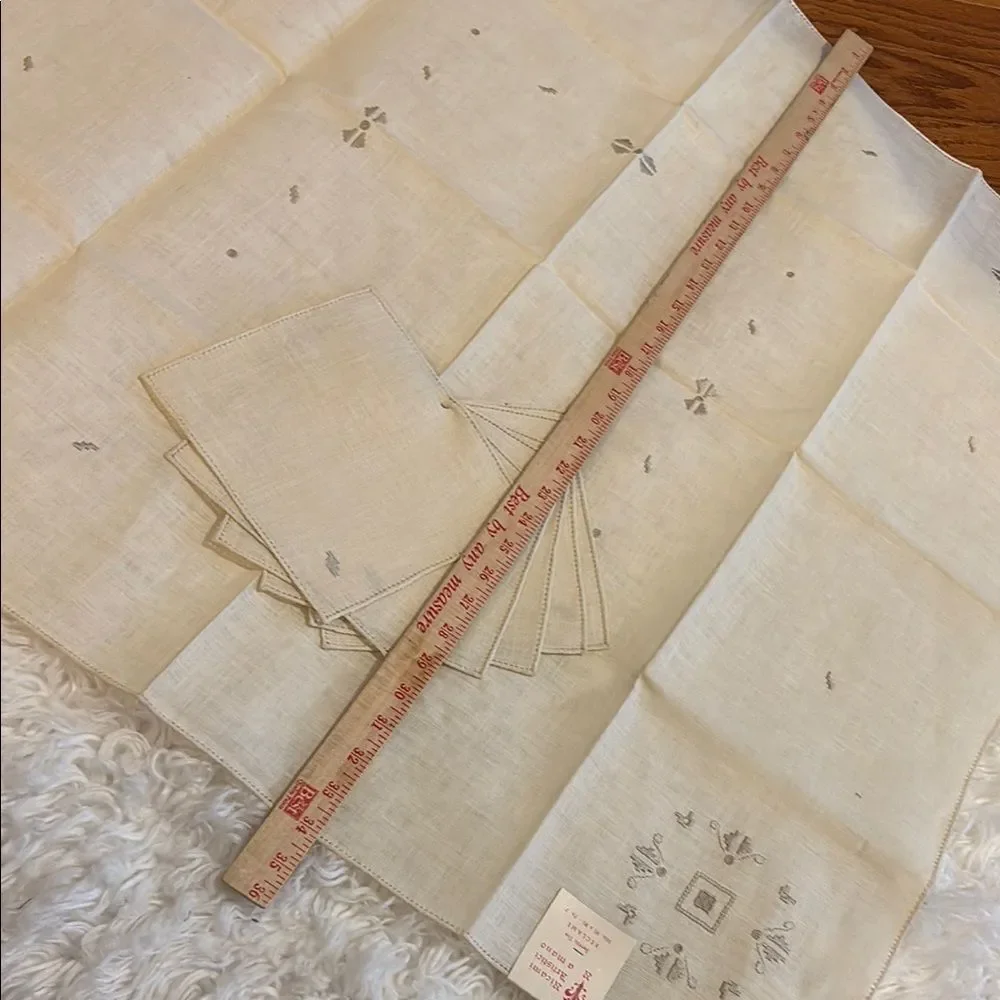 VINTAGE from Italy Cream Handcrafted Table Linens
